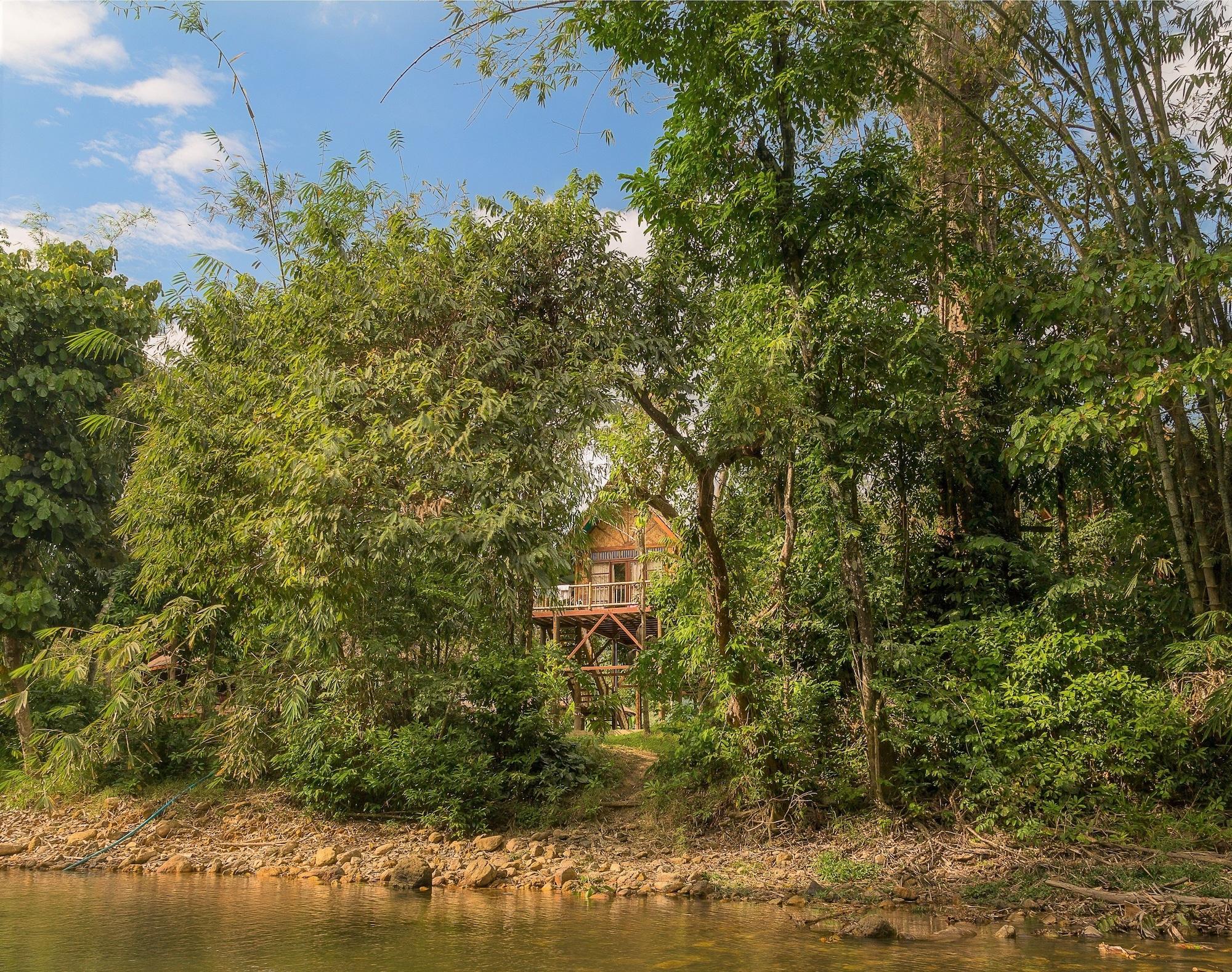 Resort Our Jungle Camp - Eco Phanom