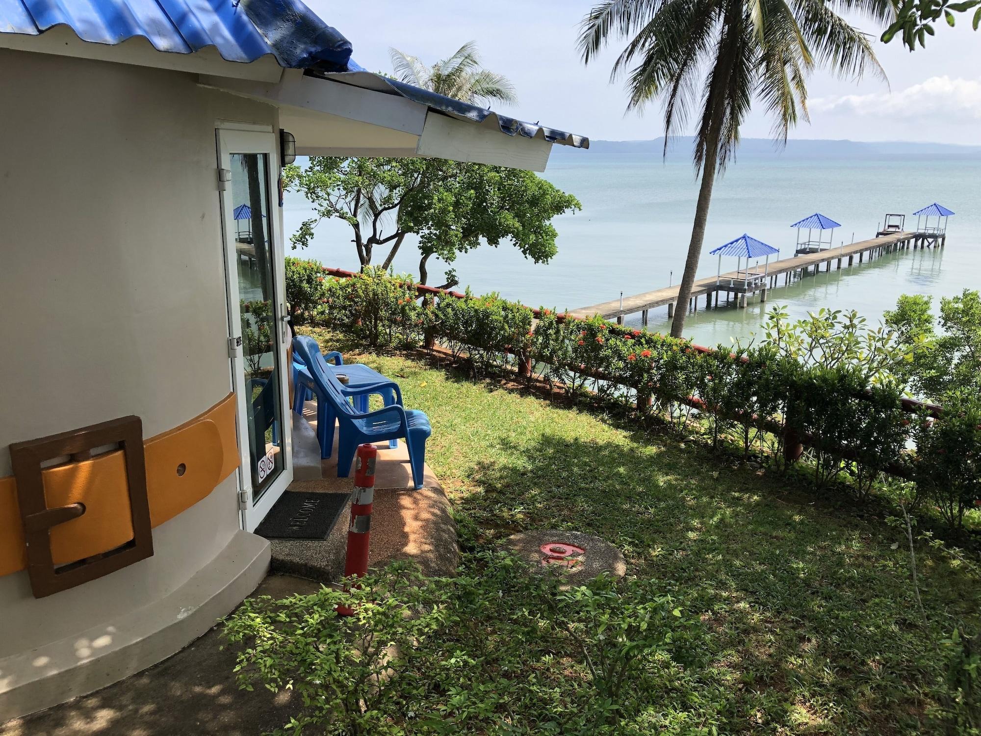 Resort Buri Hut Natural Koh Mak