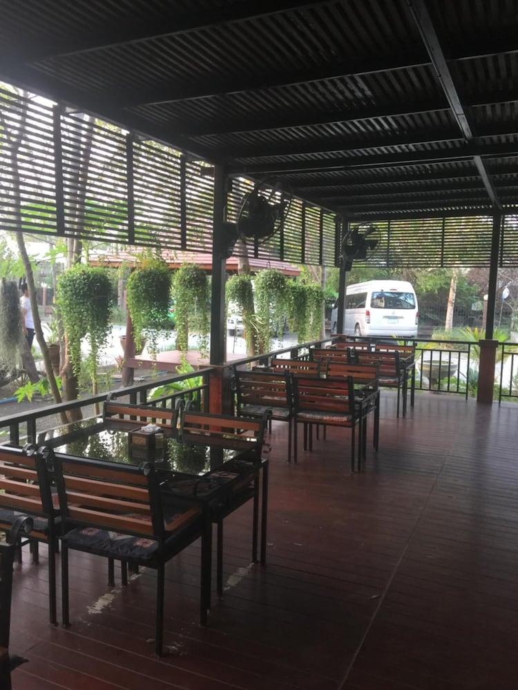 Grand Hotel Lopburi
