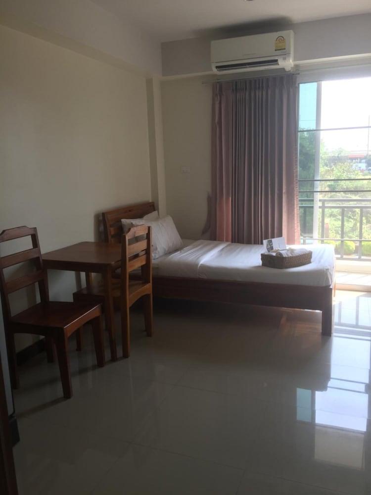 Hotel Grand Lopburi