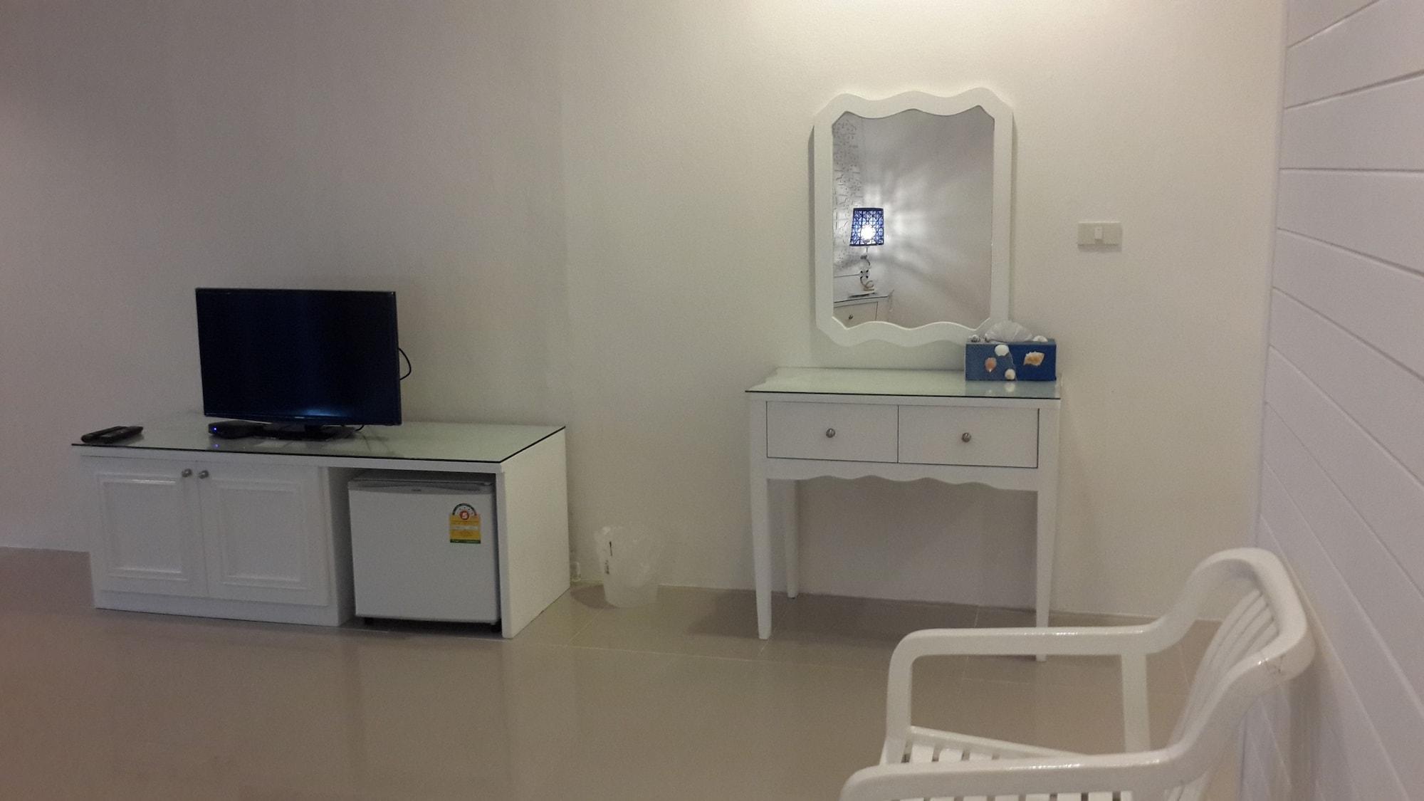 Pp Blue Sky Resort-sha Phi Phi Don