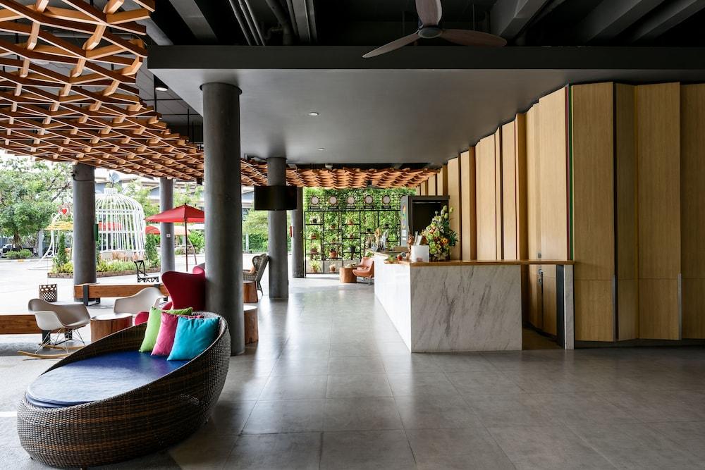8 Icon Ao Nang Krabi Hotel 4*