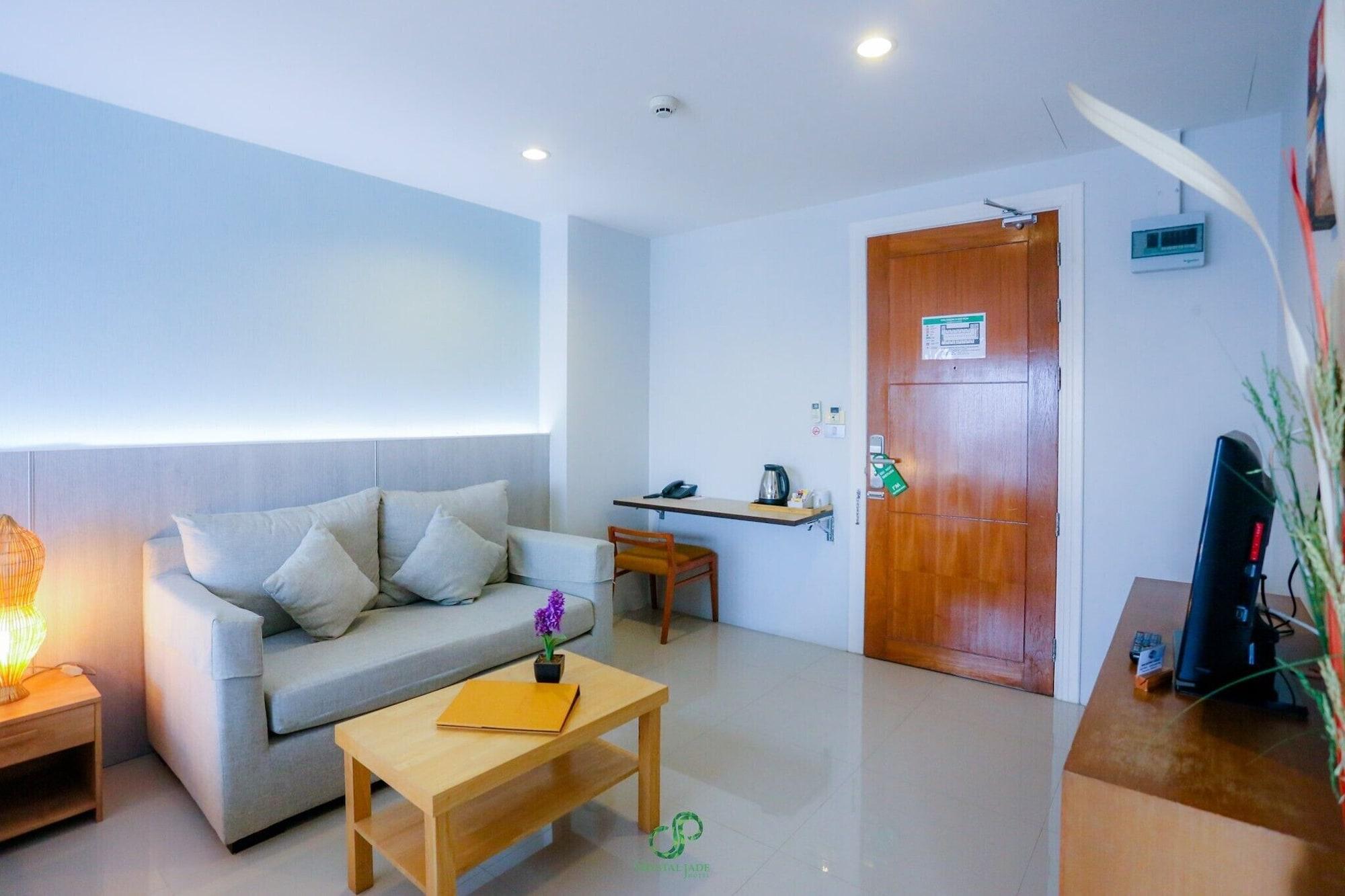 Hotel Crystal Jade Rayong