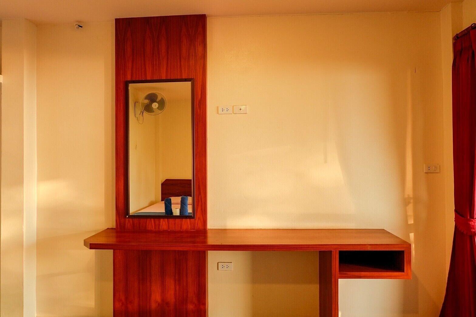J.b.hut Resort *