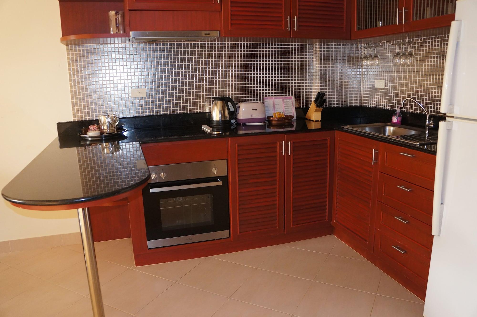 Resort The Royal Tropical At Vip Chain 3*