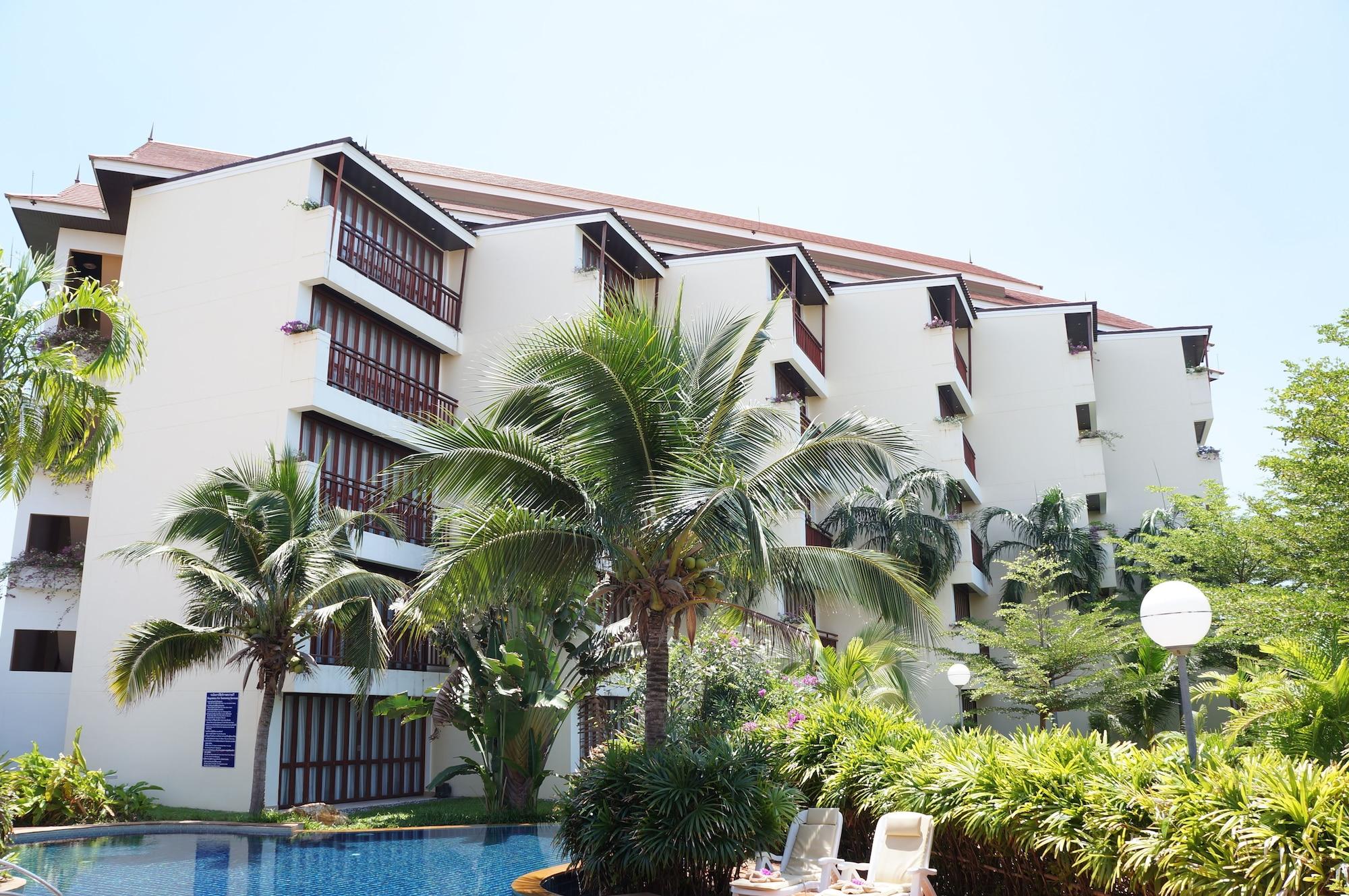Resort The Royal Tropical At Vip Chain Rayong