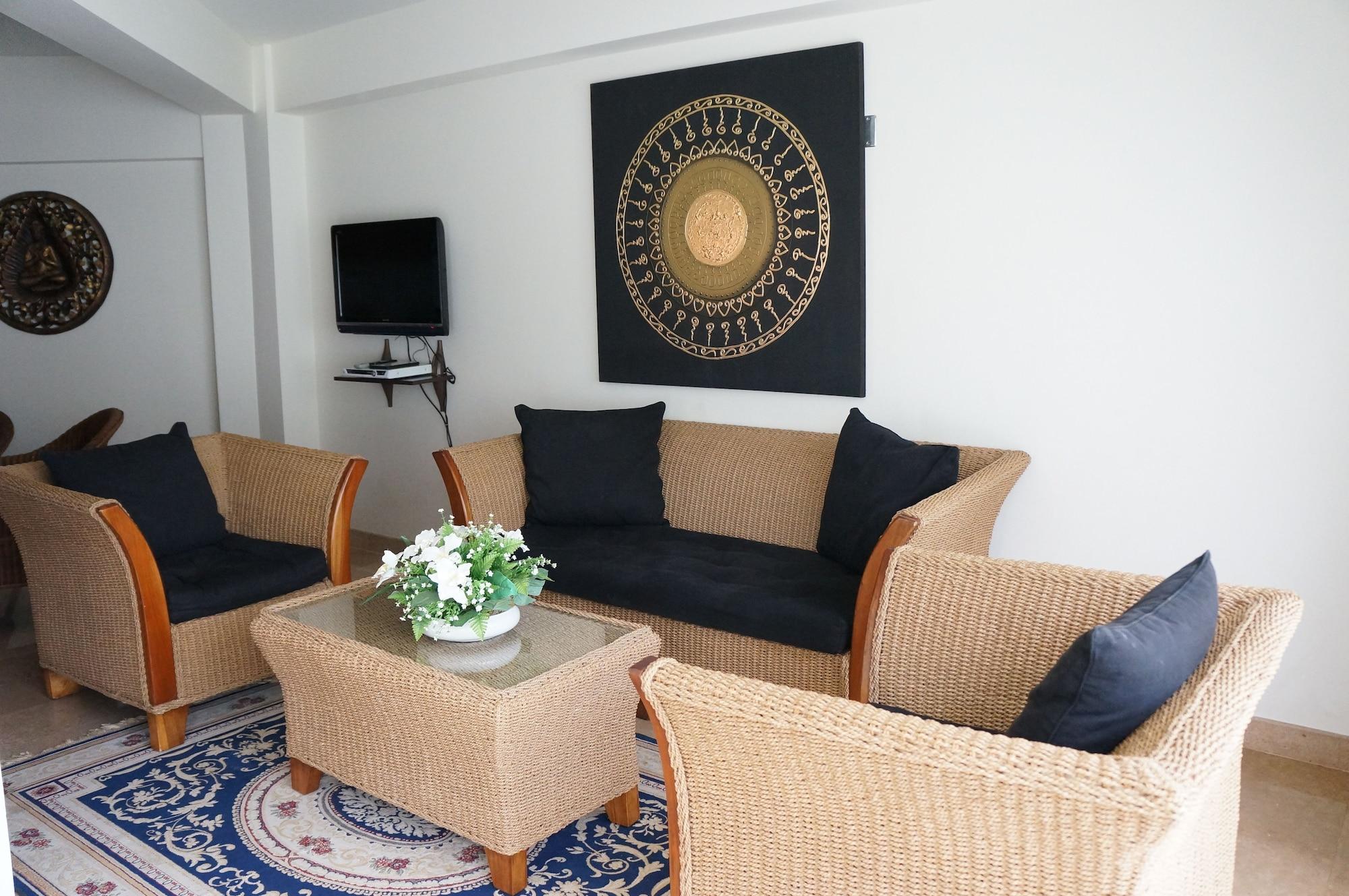 The Royal Tropical At Vip Chain 3*