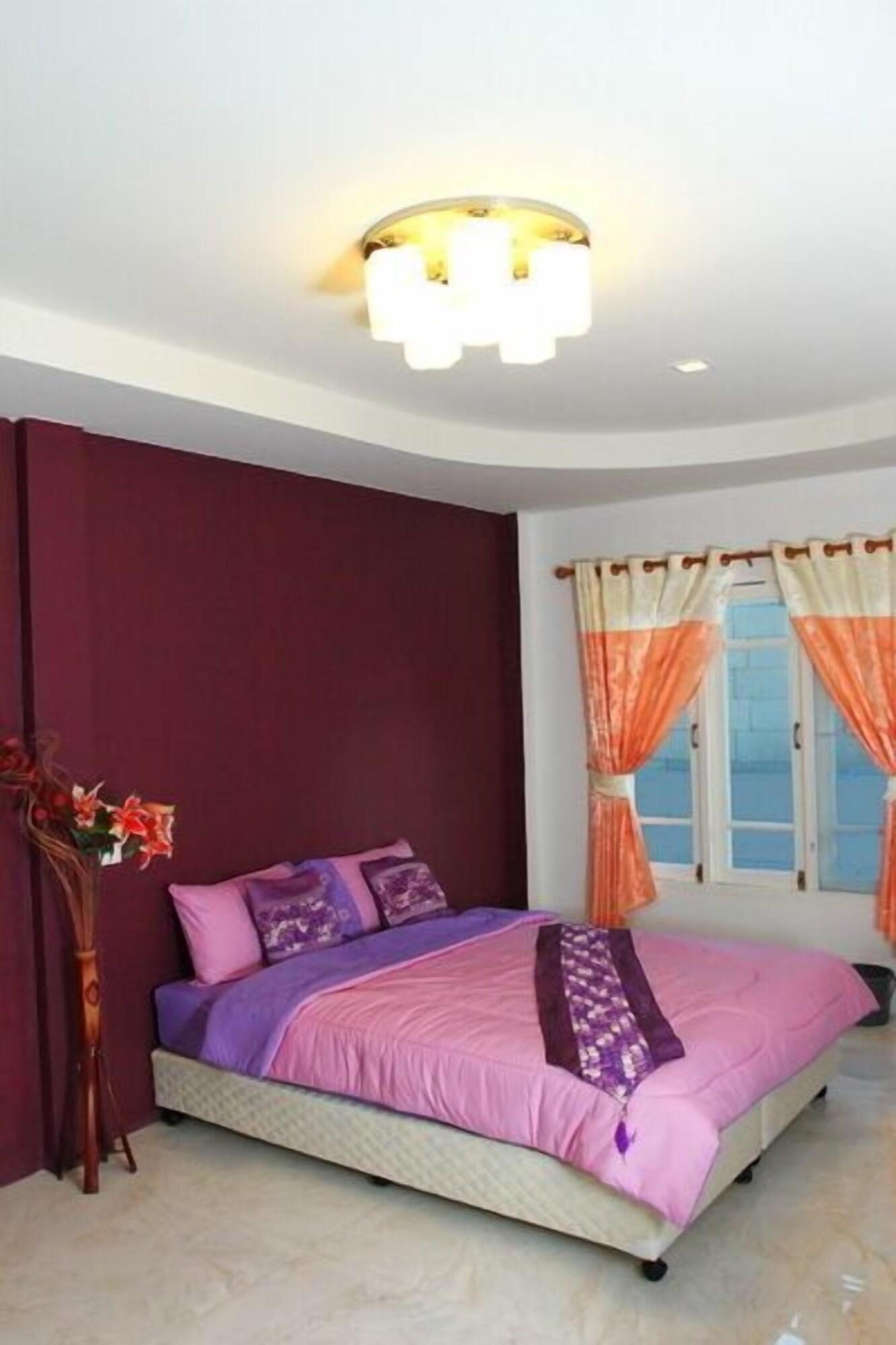 Guest house I-talay Trio