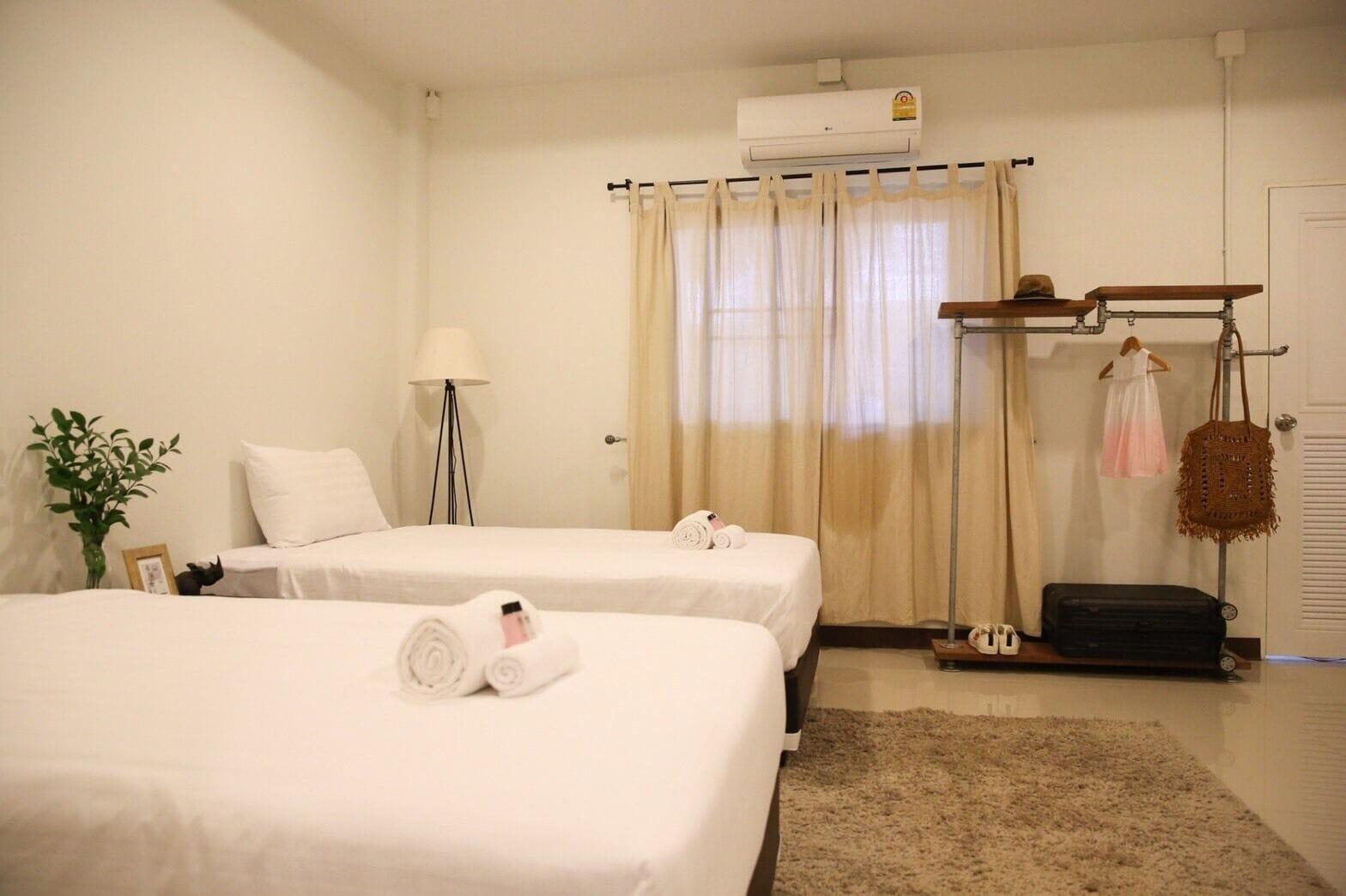 Hotel The First & Cafe Mae Rim