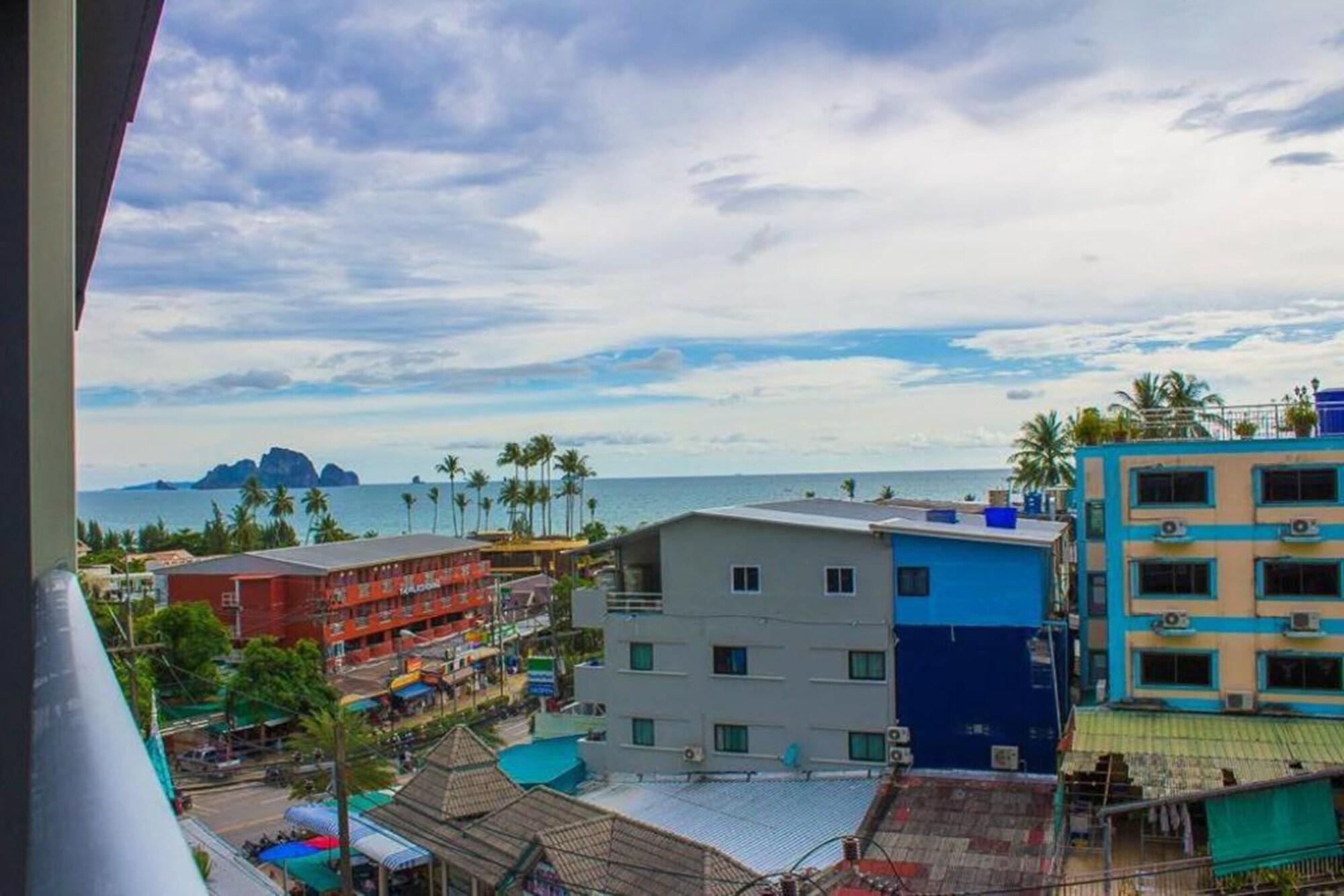 Wake Up Aonang Hotel 3*