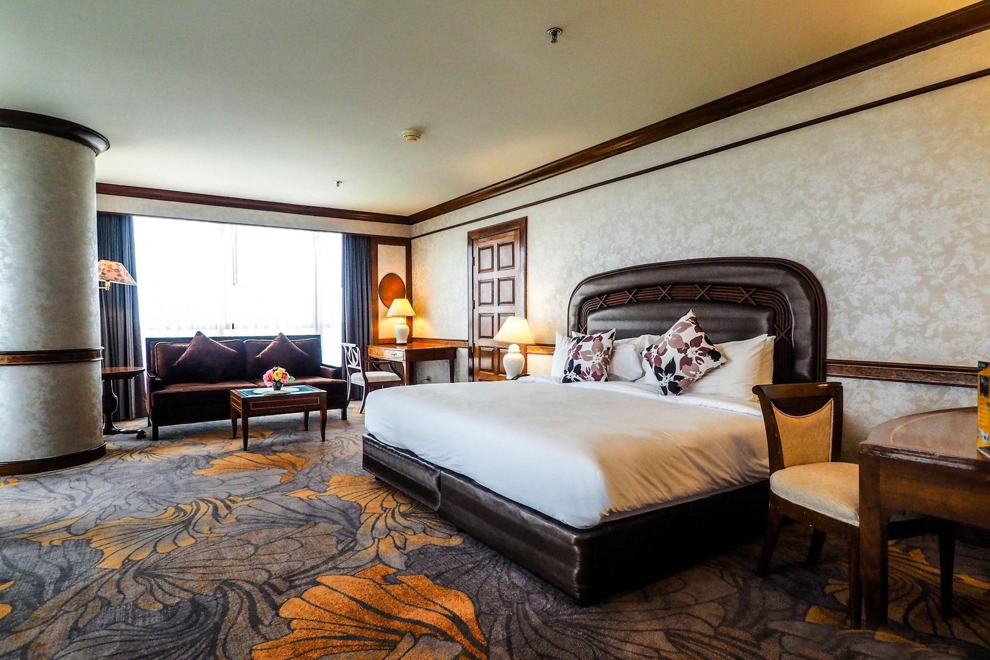 The Twin Lotus Hotel 5*