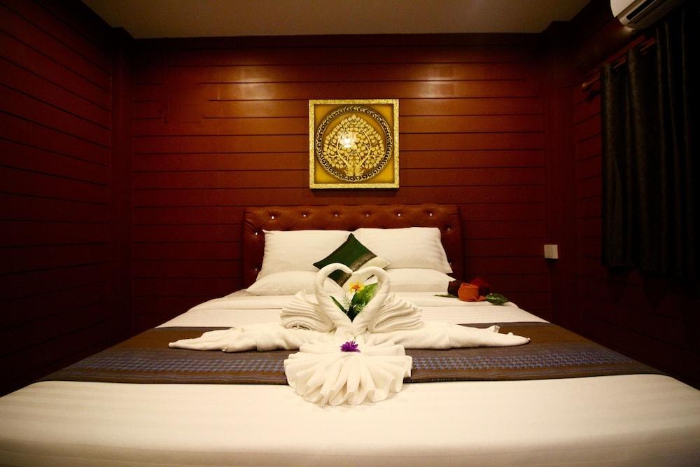 Sri Siam Resort