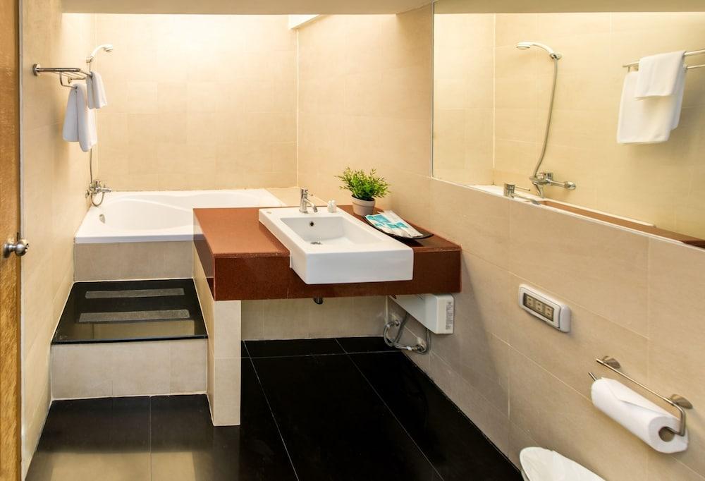 Laemtong Serviced 3* Si Racha