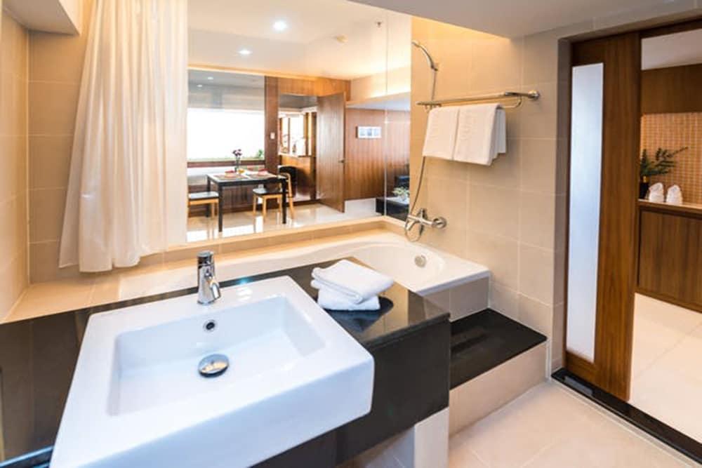 Laemtong Serviced 3* Si Racha