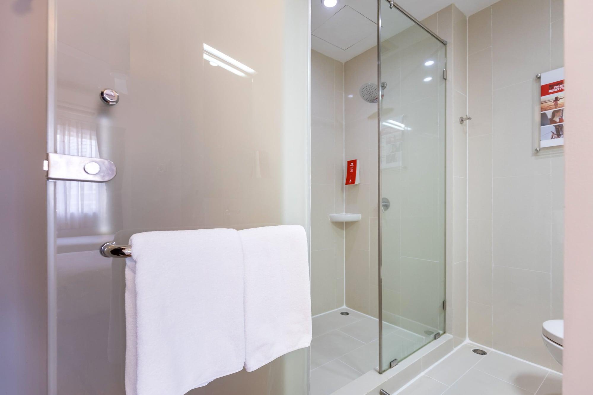 Red Planet Yai Sha Extra Hotel