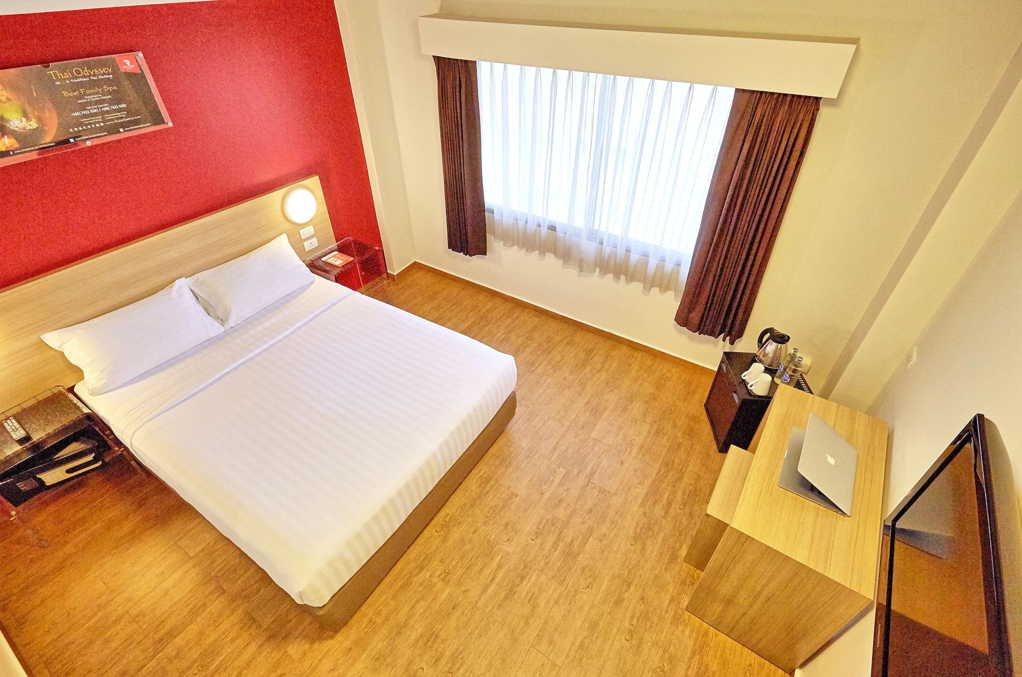 Red Planet Yai Sha Extra Hotel