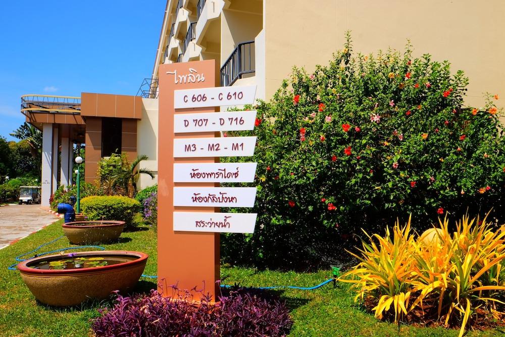 New Travel & Resort Chao Lao Beach