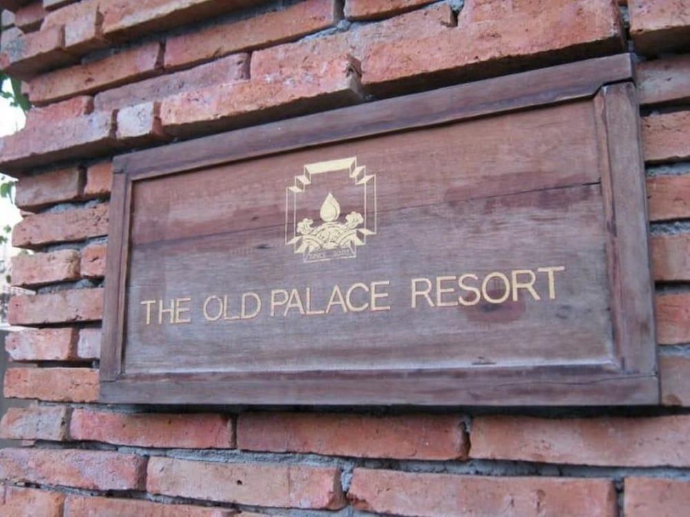The Old Palace Klong Sa Bua Resort 2*