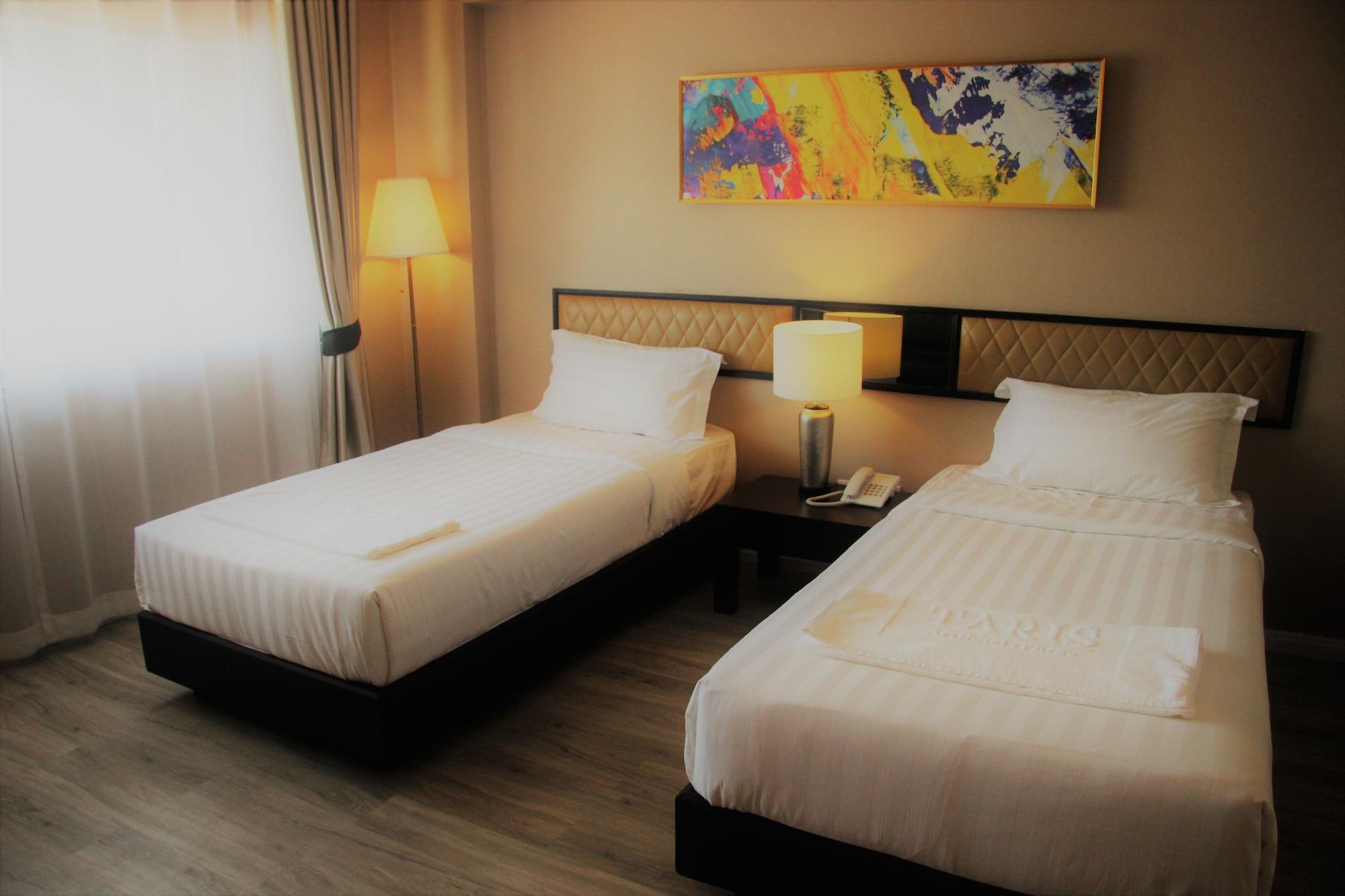 Taris Art Hotel 3*