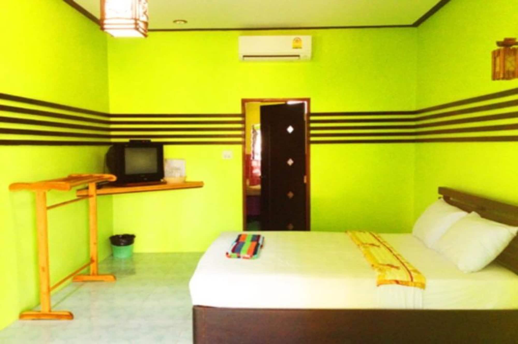 Sri Phairin Hotel 3*