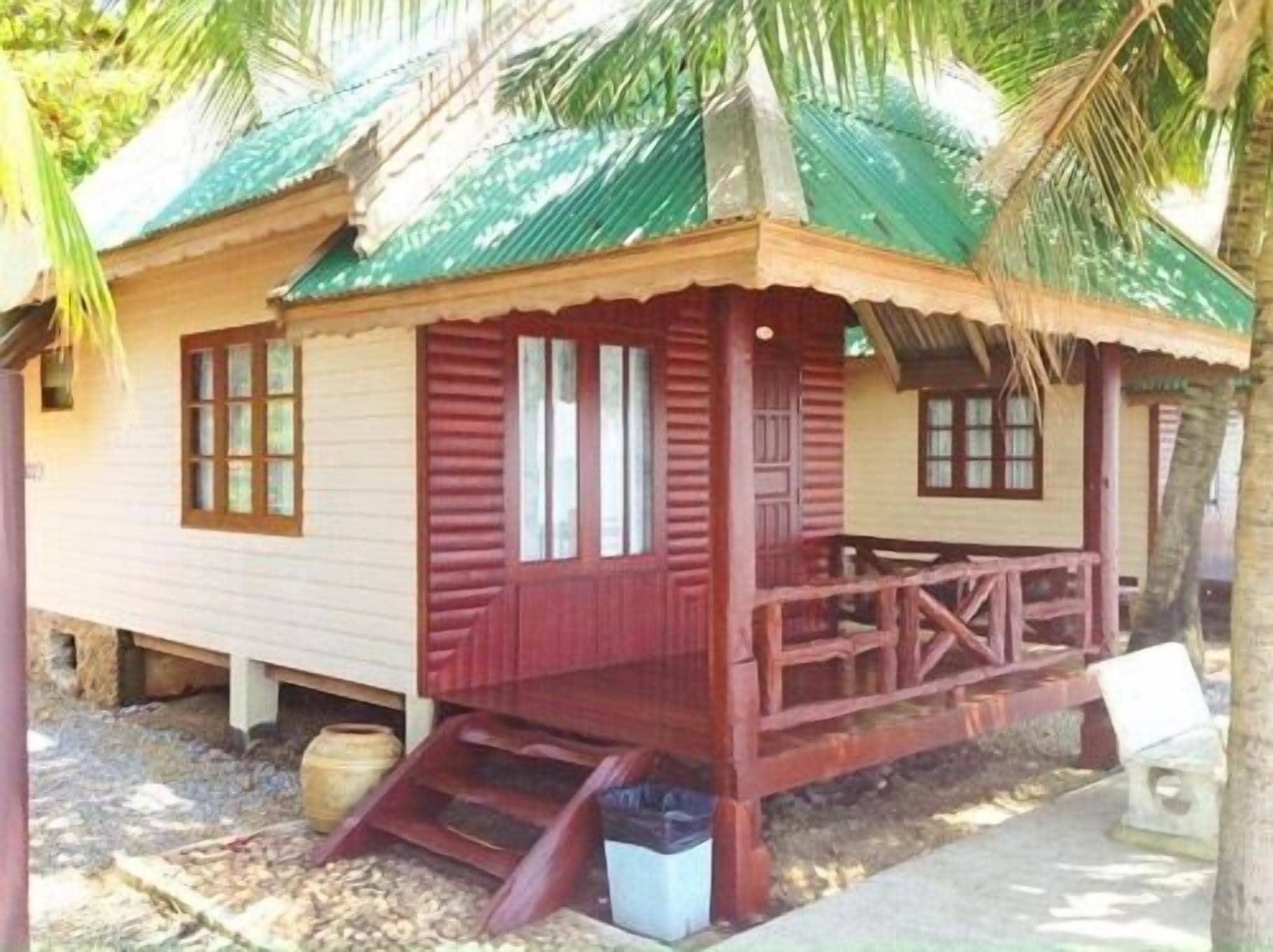 Sri Phairin Hotel Tha Mai
