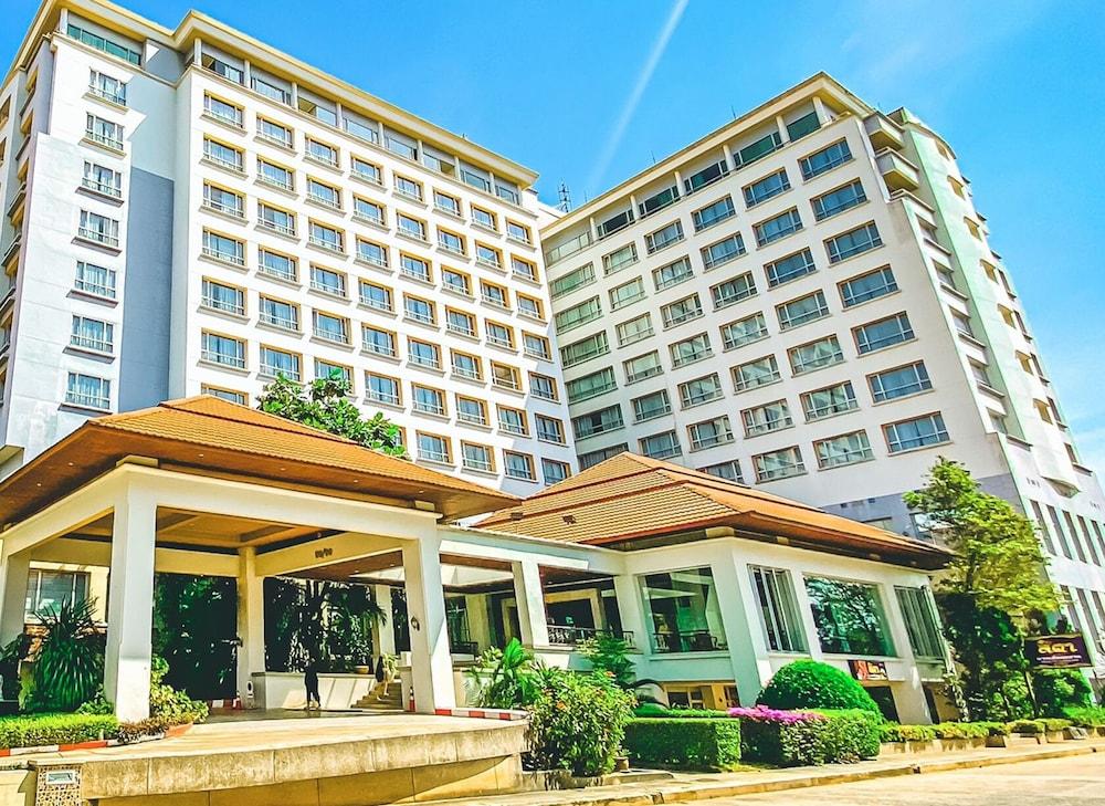 Hotel K Park Grand Sha Certified Surat Thani