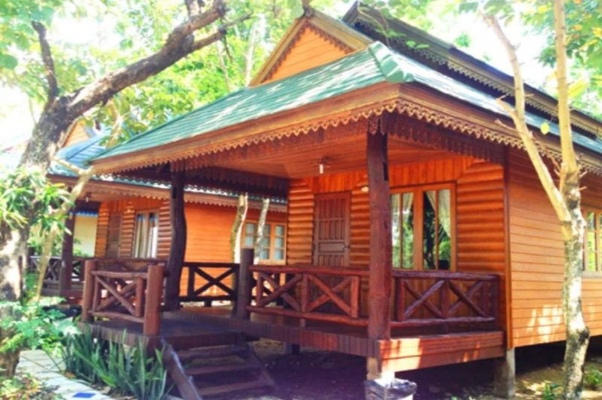 Sri Phairin Hotel 3*