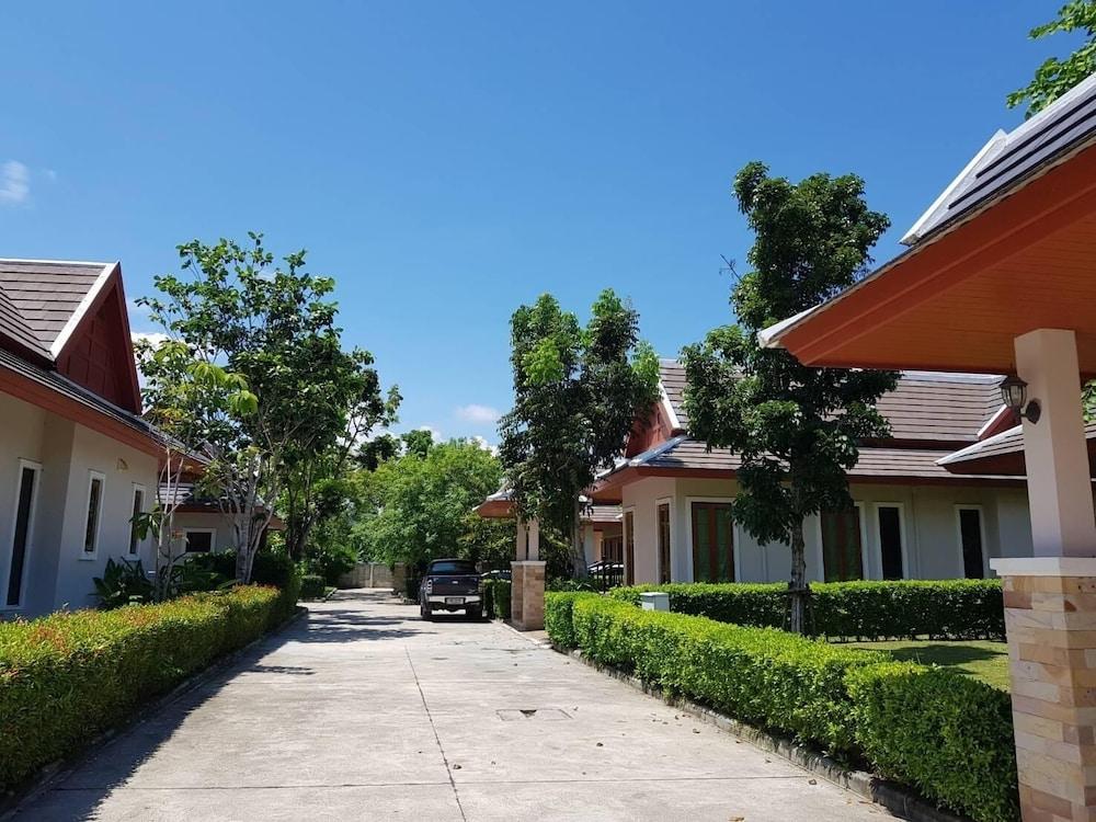 Ban Thaithip Resort