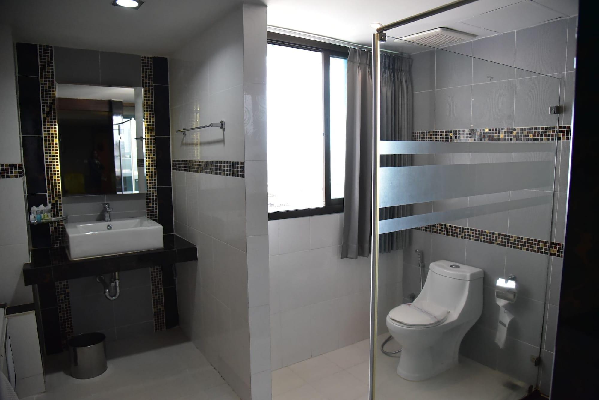 Grand Pink Hatyai 3*