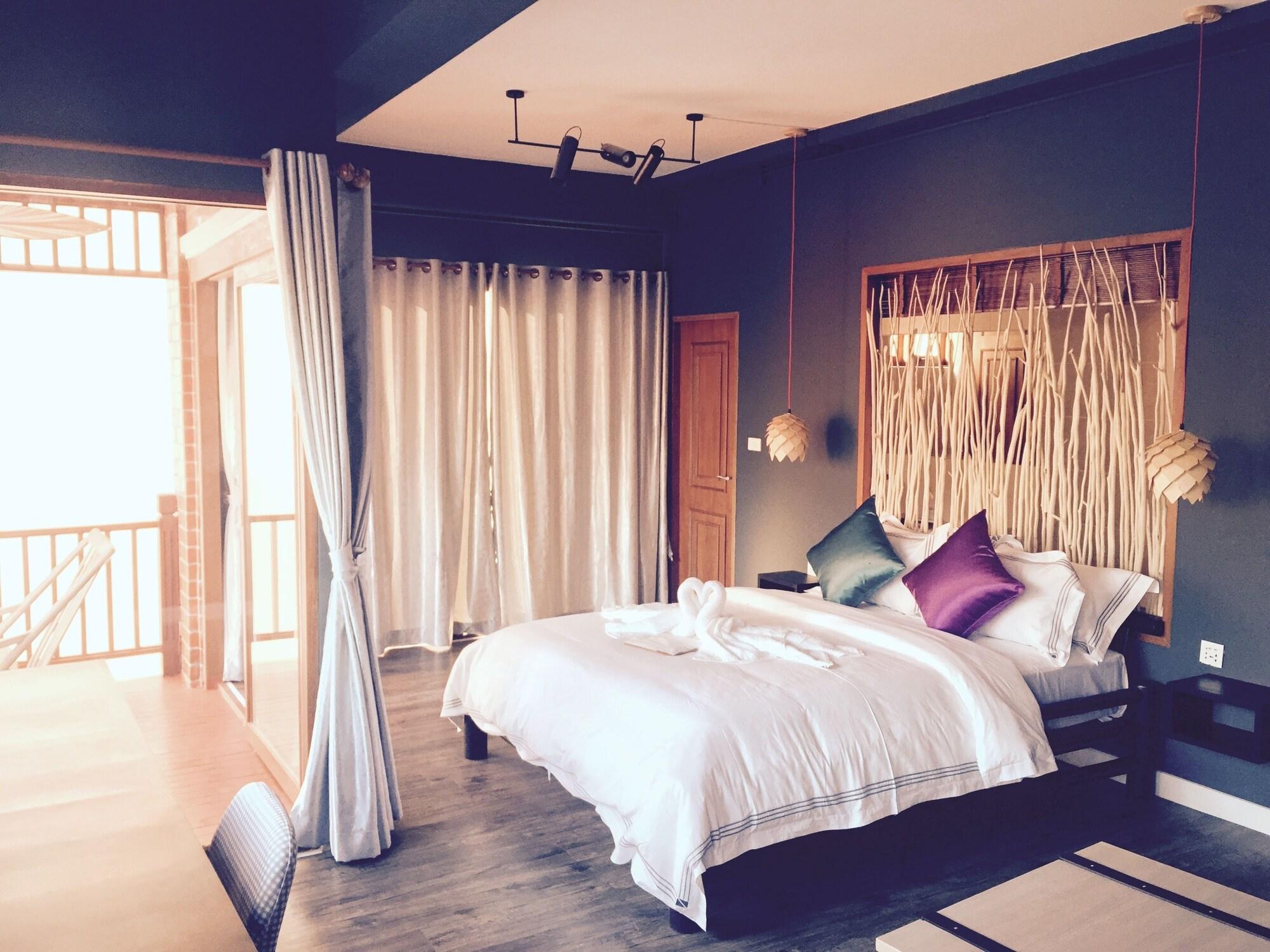 Joyful Thai Boutique Hotel 3*