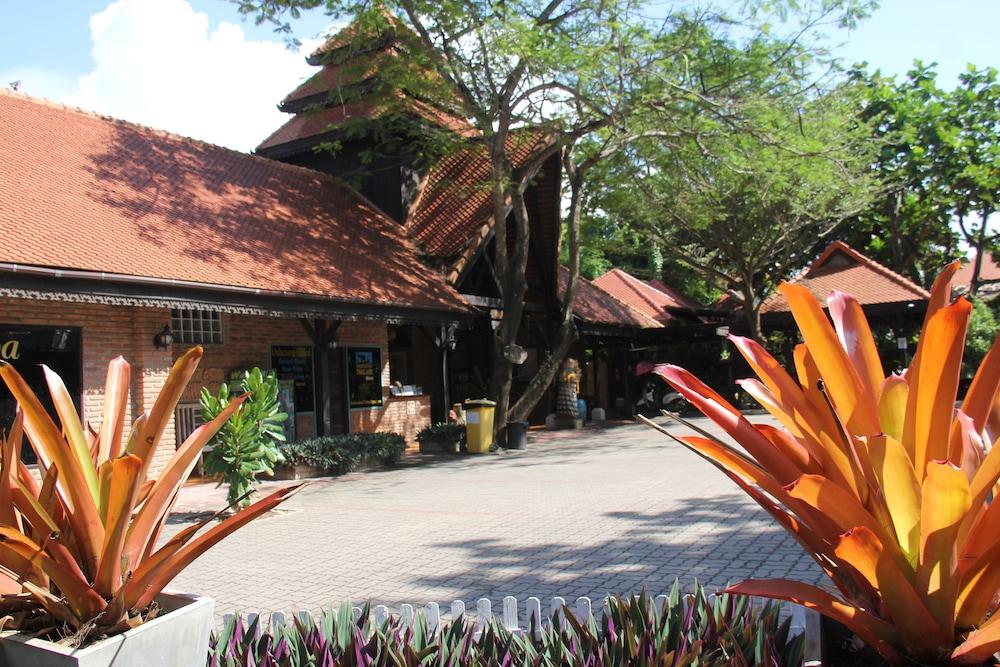 Bali Eco Resort, Rayong Resort 3*