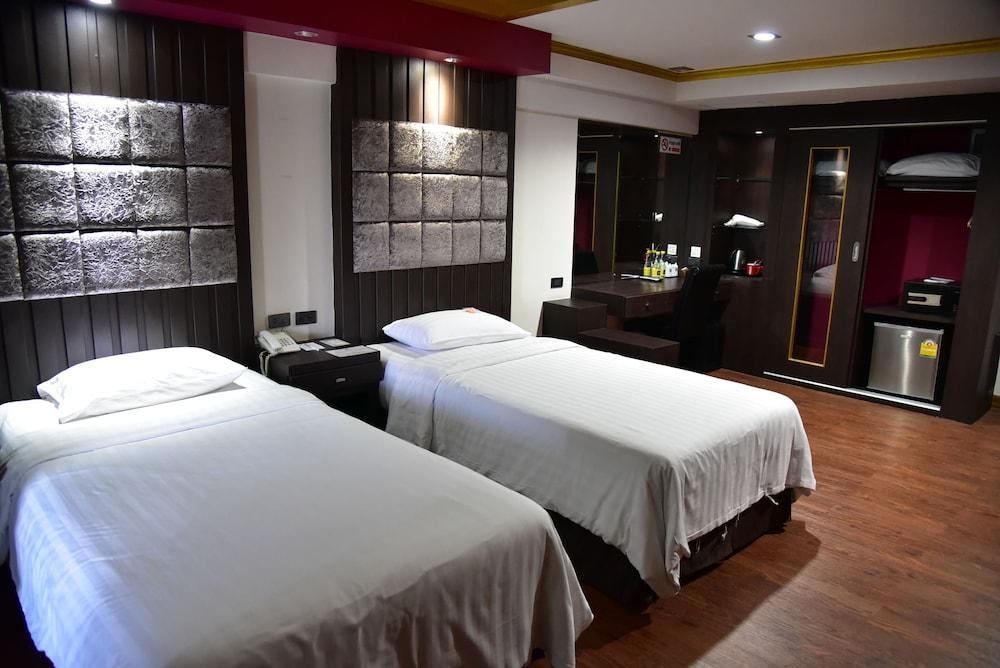 Hotel Grand Pink Hatyai 3*