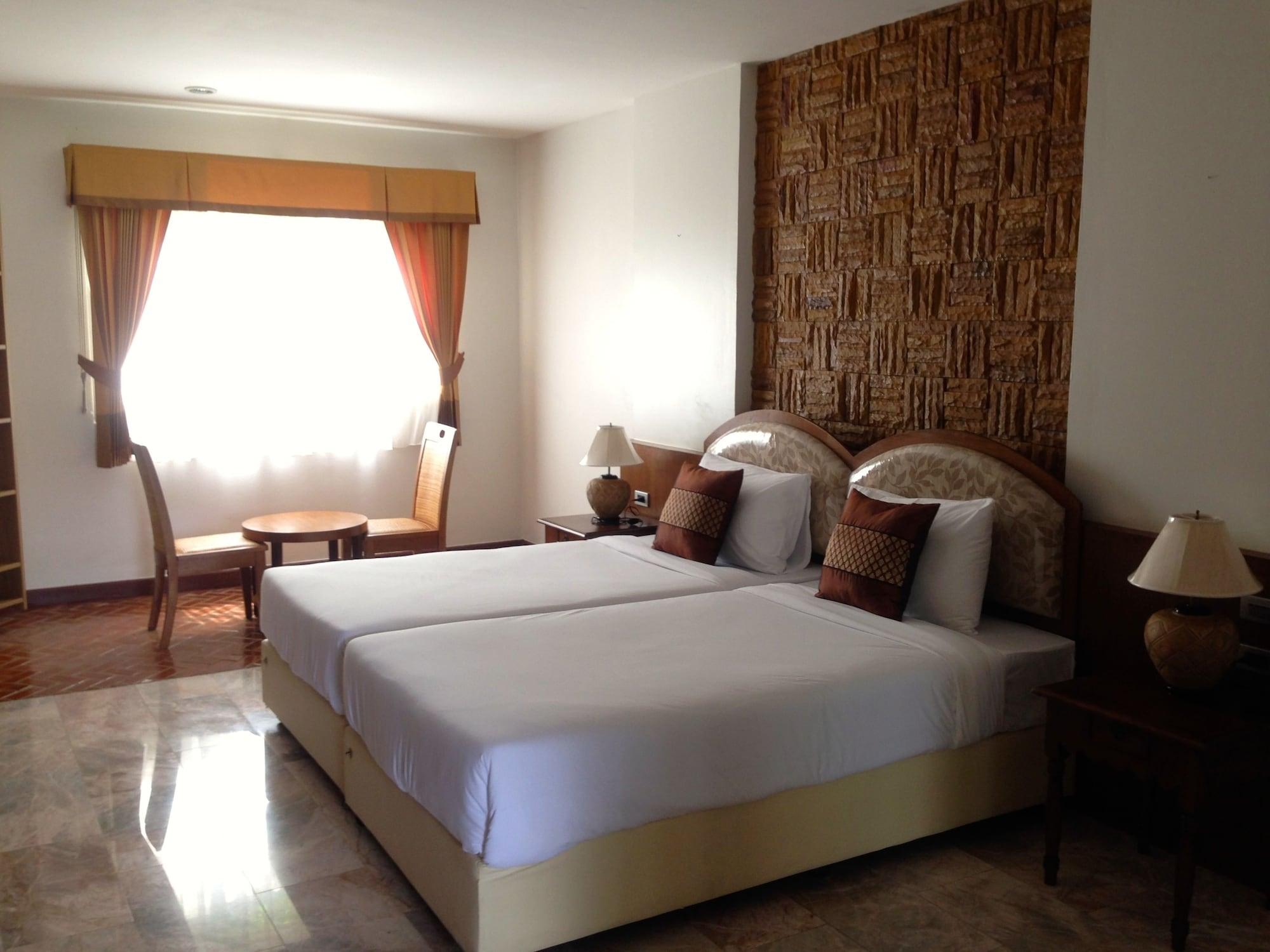 Suwan Driving Range And Resort Si Racha
