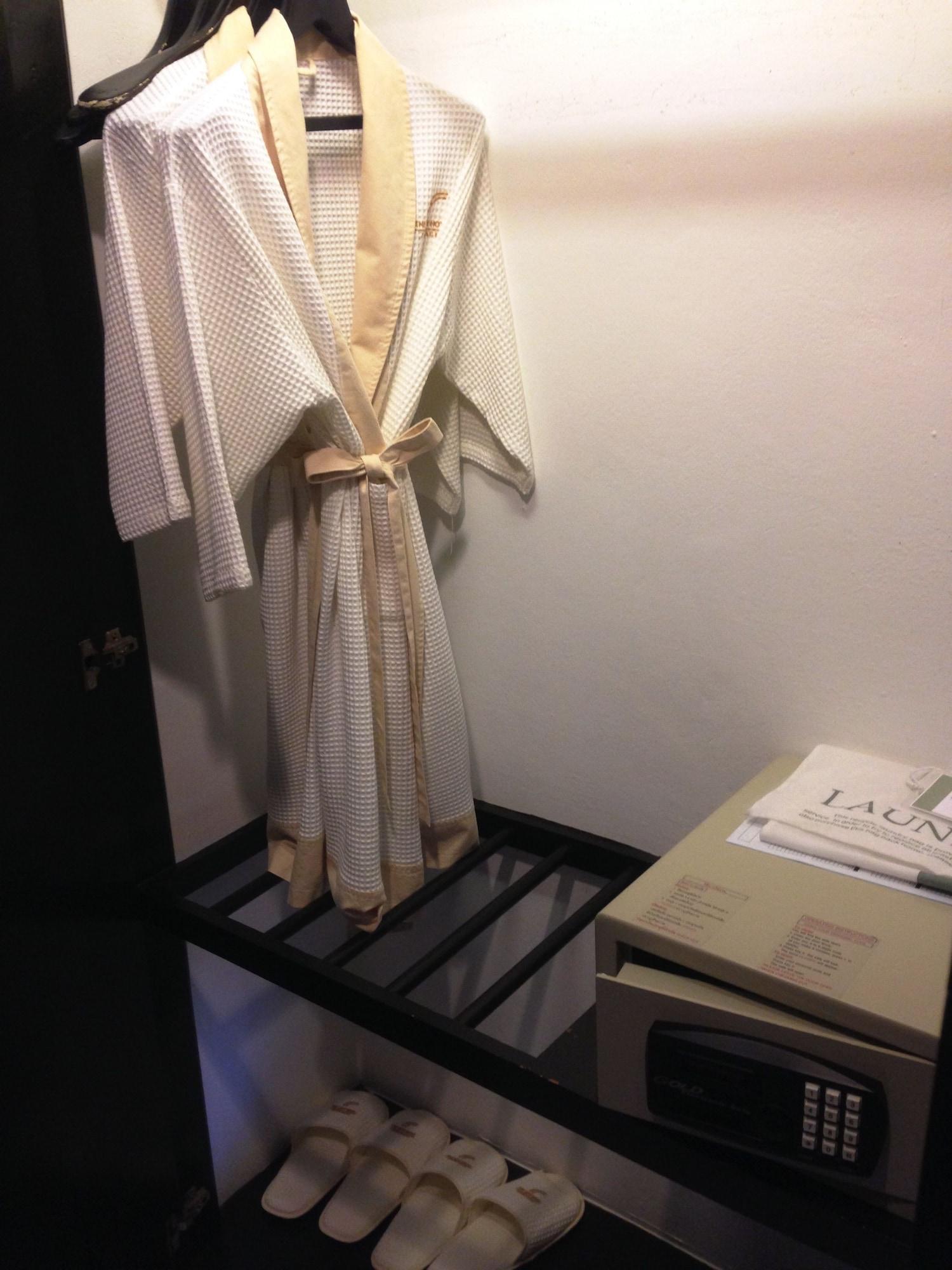 Hotel The Sriracha By Bbh Japan Si Racha