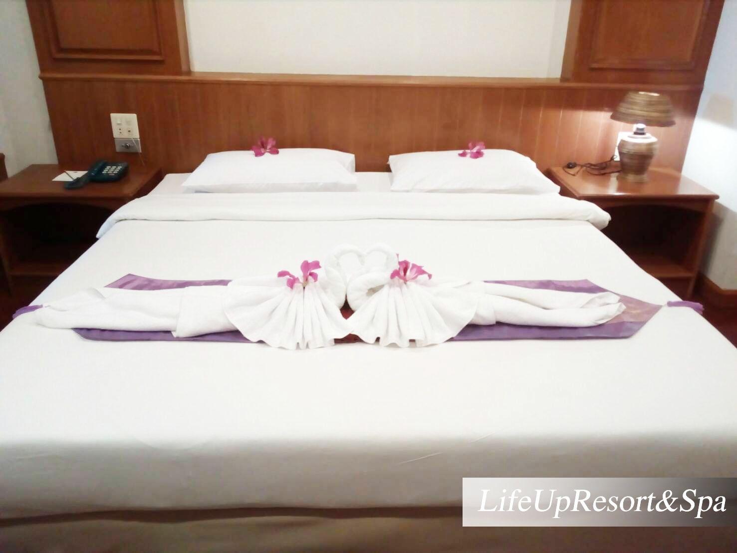 Hotel Life Up And