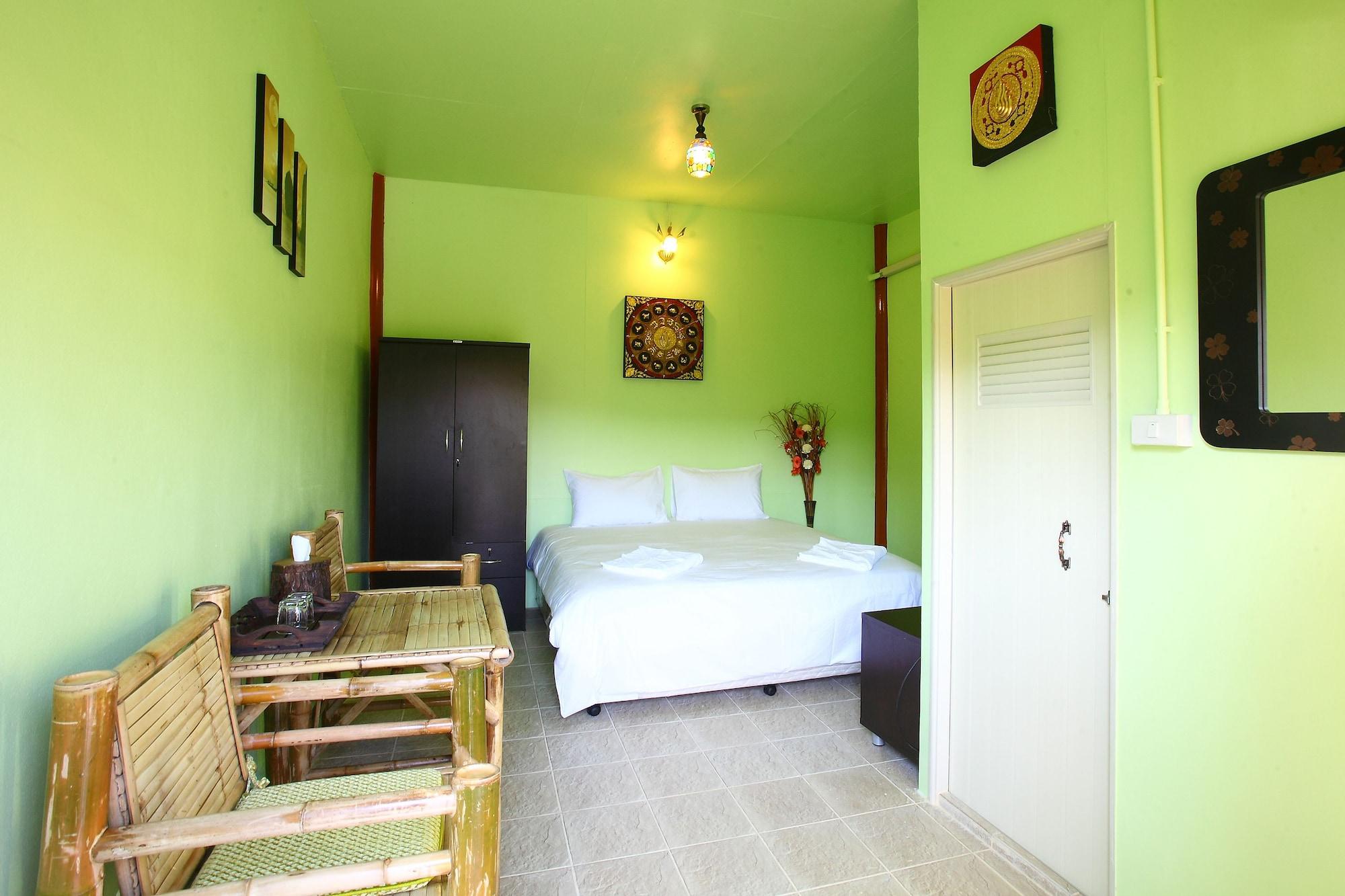 Pp Red Tuna Hut Resort 2*