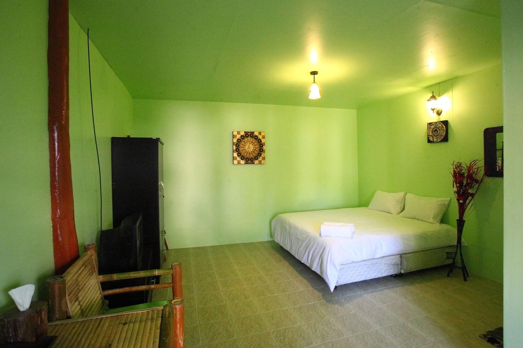 Pp Red Tuna Hut 2*