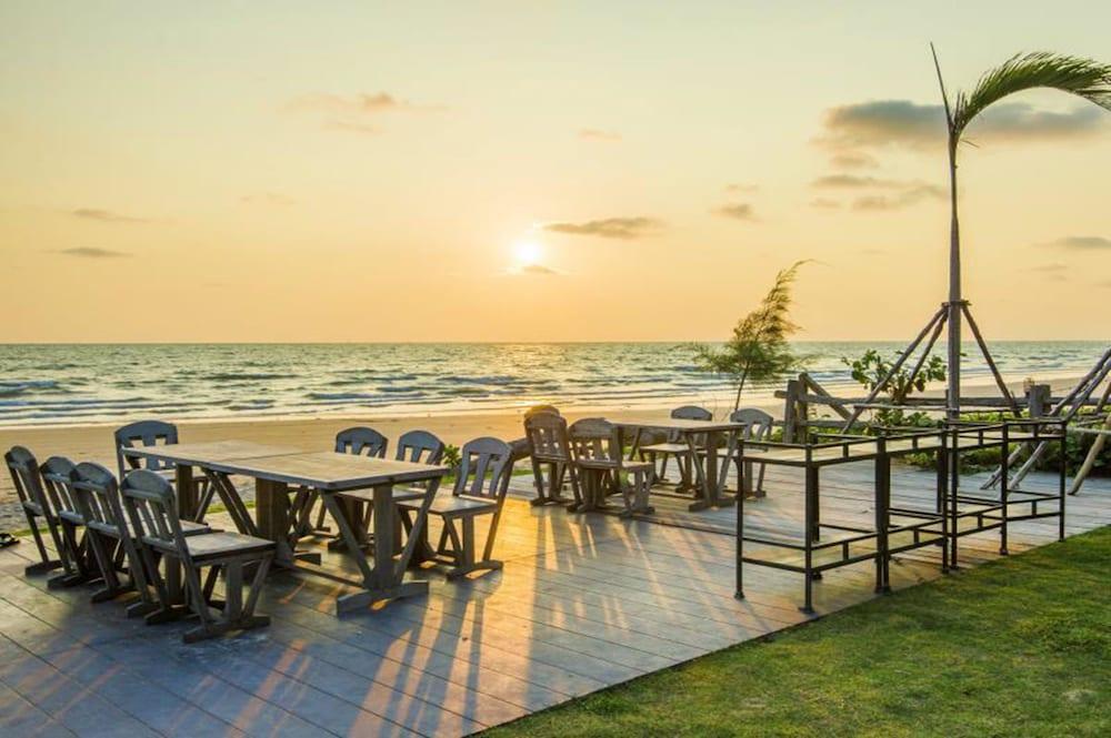 Blues River Resort Chao Lao Beach