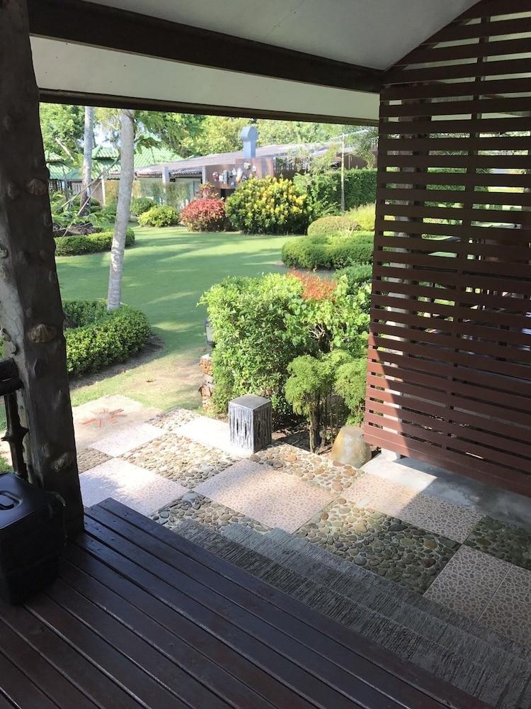 Resort Dusita Koh Kood 3*