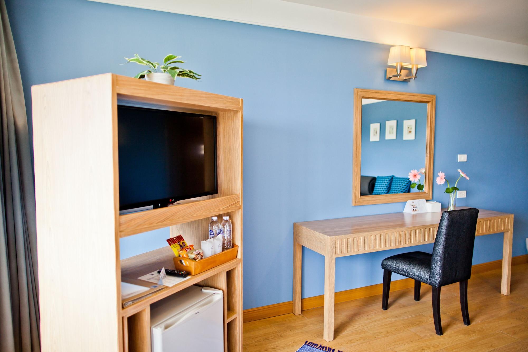 Paradise Hotel