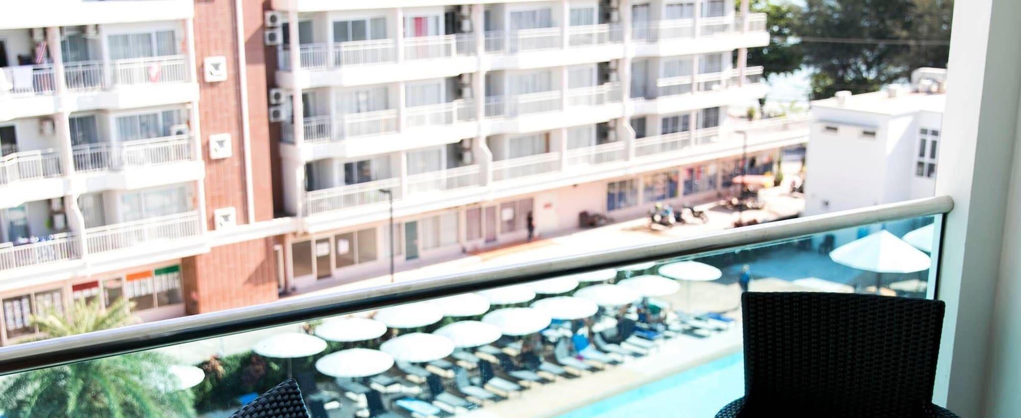 Resort Grandblue & Beachclub 4*