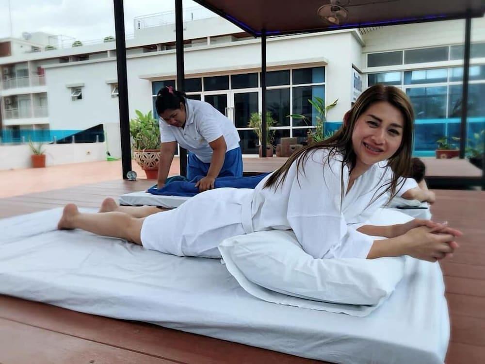 Grandblue & Beachclub Resort 4*