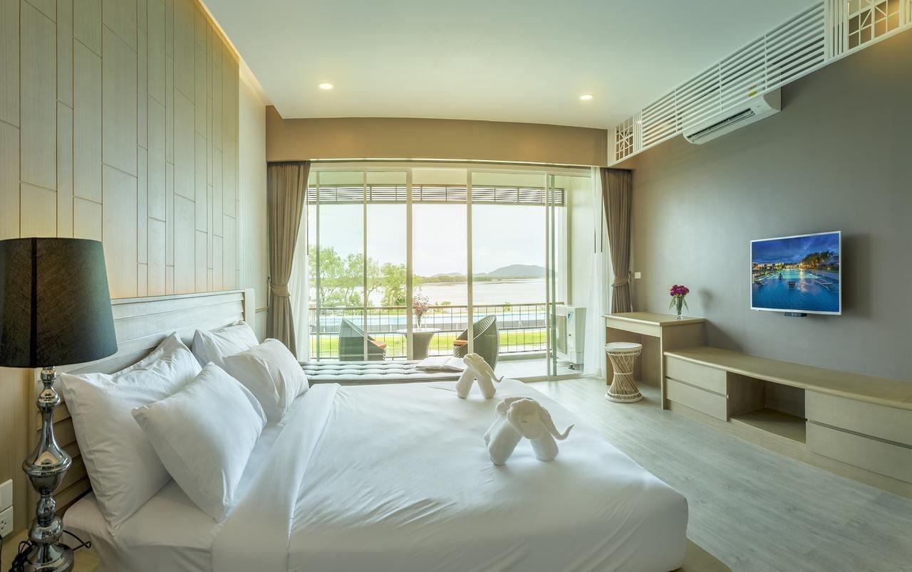 Baan Rim Ao Hotel