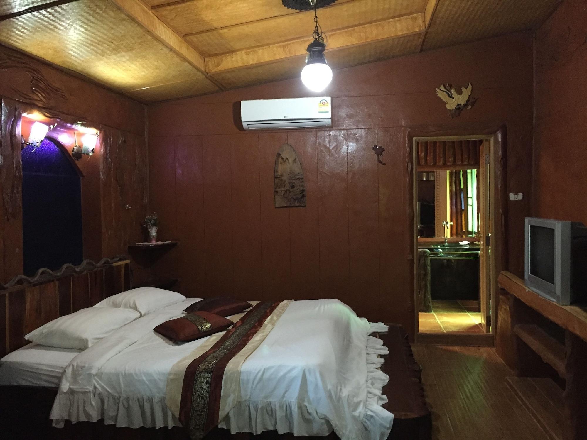 Saiyok River House 3* Sai Yok