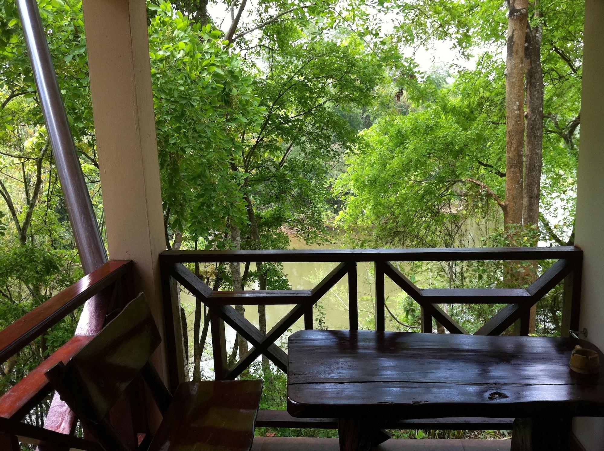 Saiyok River House 3*