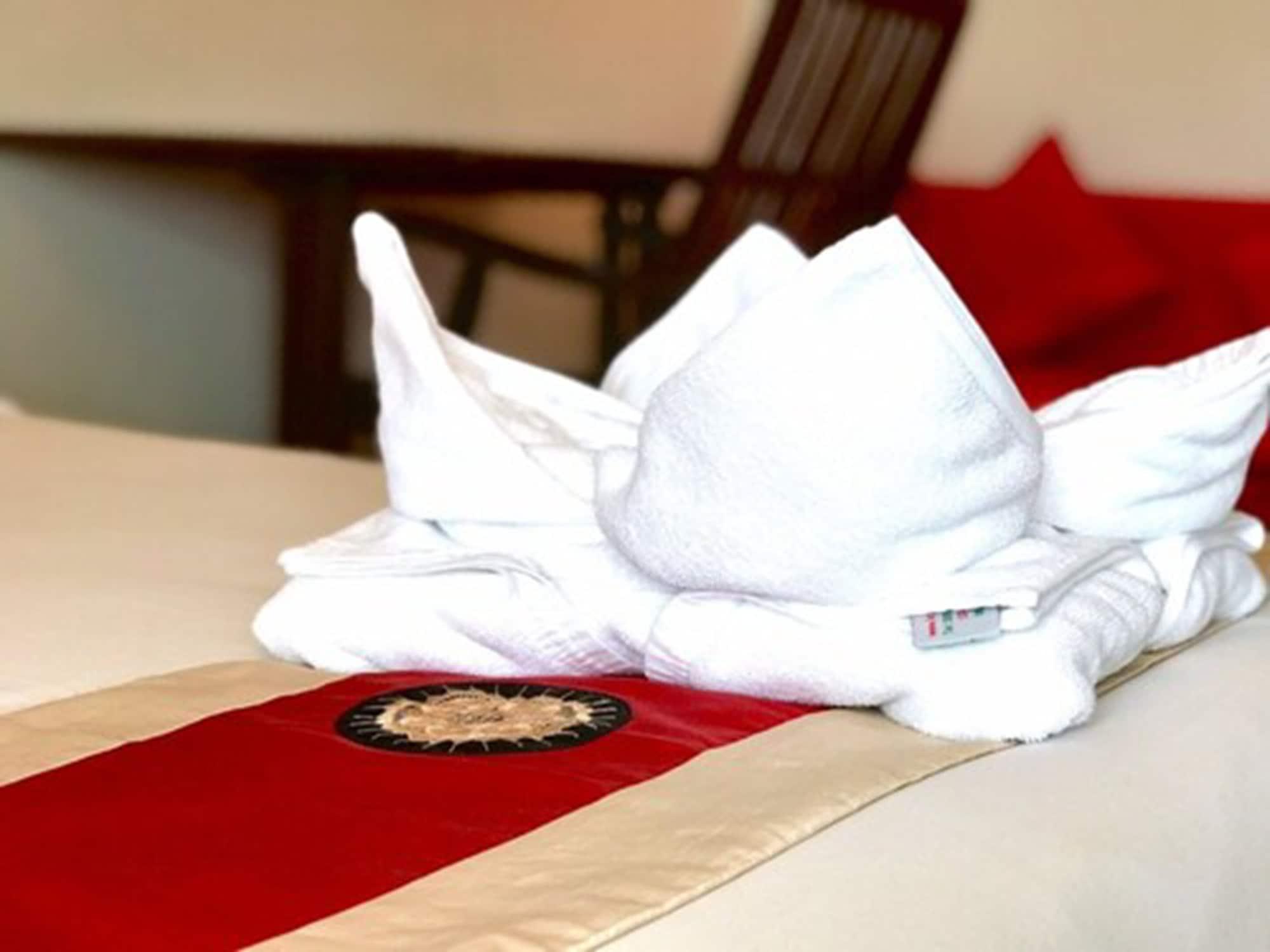 The One Surat Hotel 3*