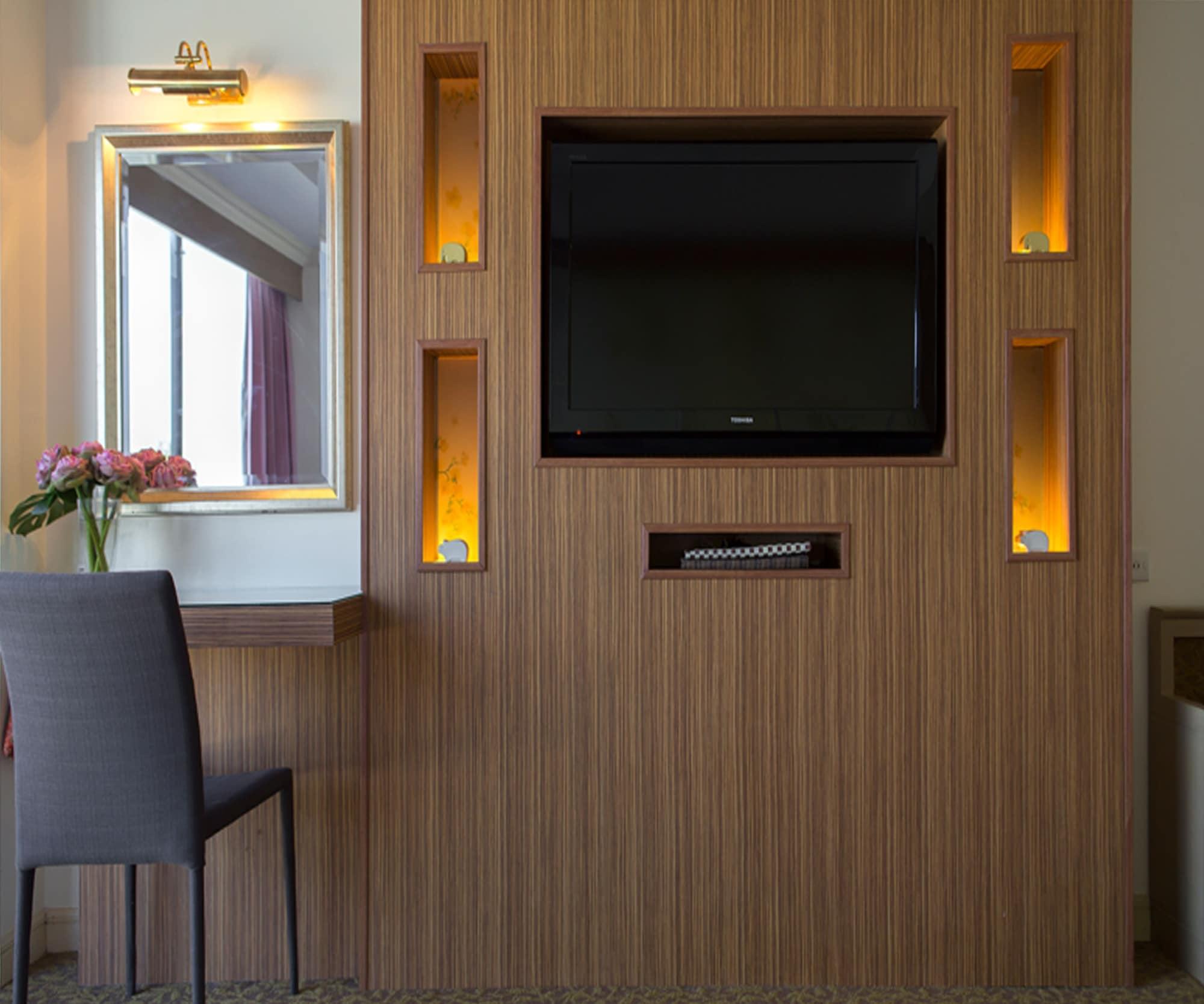Hotel Ploy Palace
