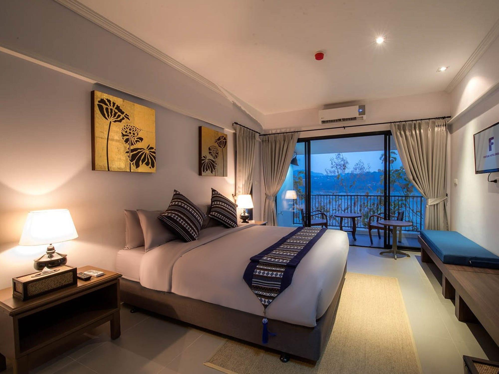 Fortune Riverview 4*
