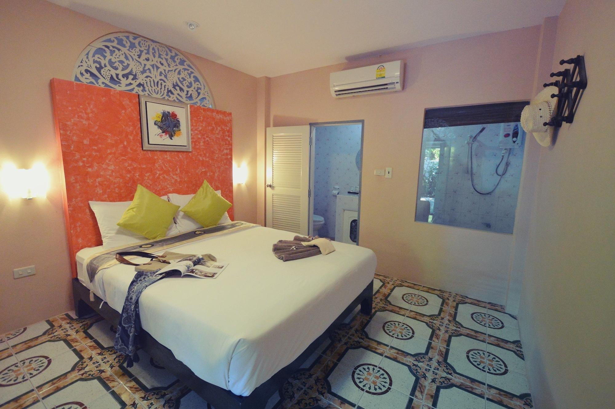 The Legend Maeklong Hotel 3*