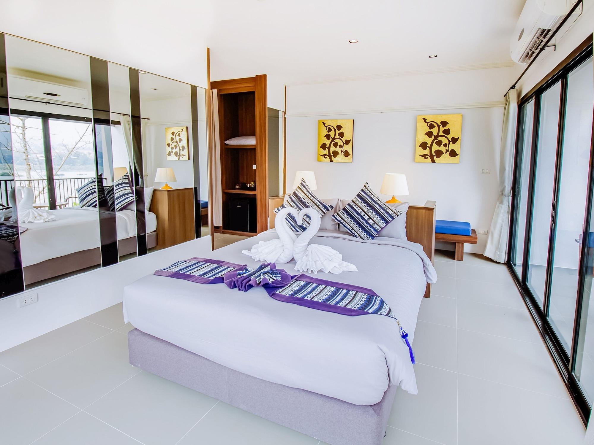 Fortune Riverview Hotel 4*
